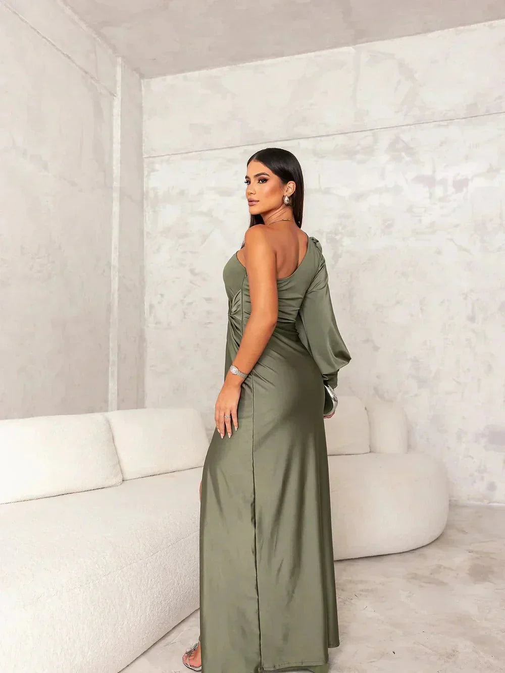 Vitoria - Elegante Vestido con Abertura