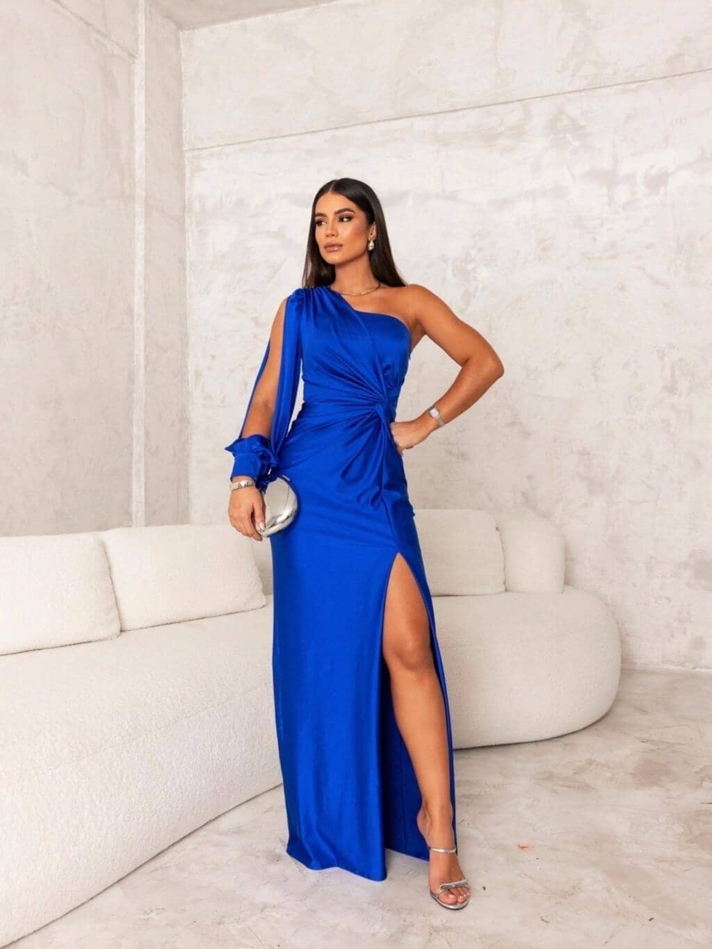 Vitoria - Elegante Vestido con Abertura